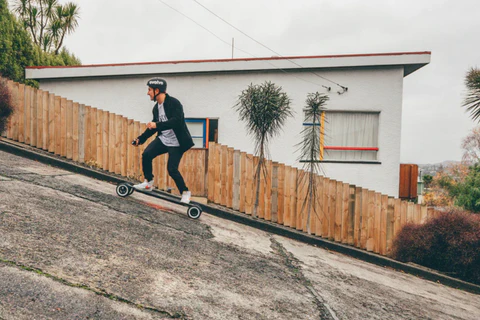 Rider en pente sur le Diablo Carbon